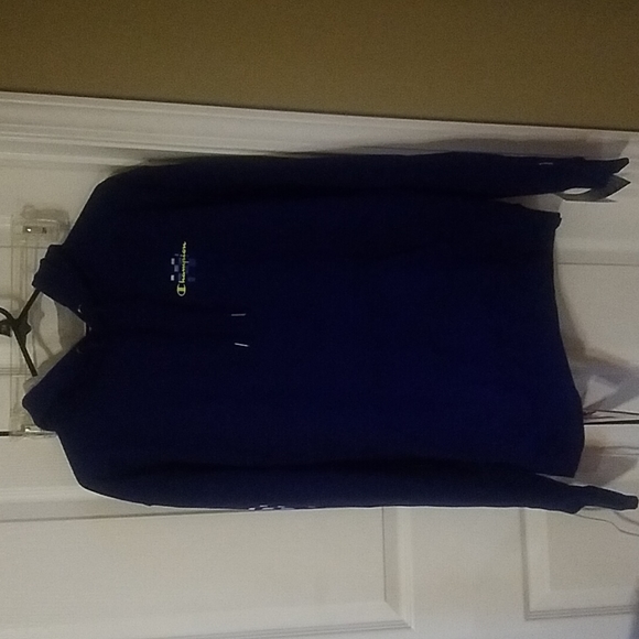 Two Champion Sweatshirts Size Medium - Picture 2 of 9